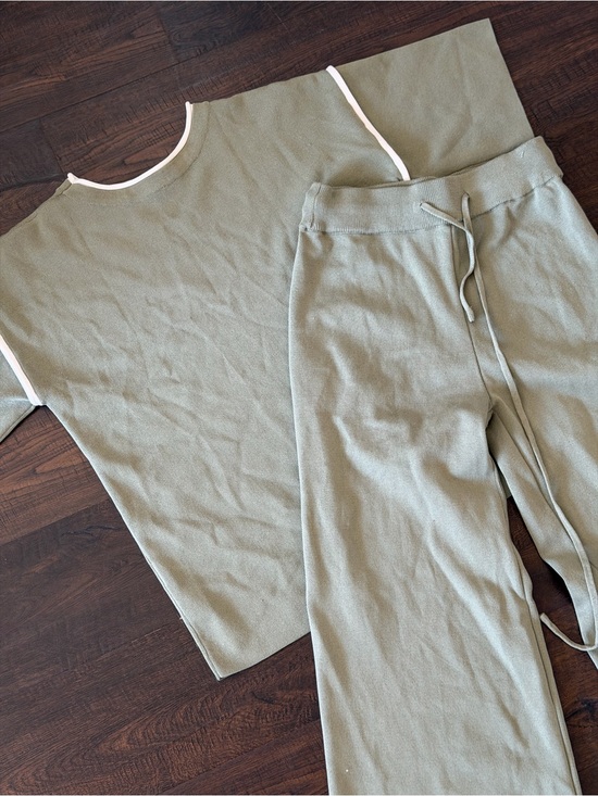 Amazon Pants - Amazon Women's Wide-Leg Knit Pants Set in Sage Green